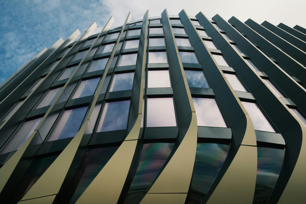 roman hqh2jwdbwoi unsplash